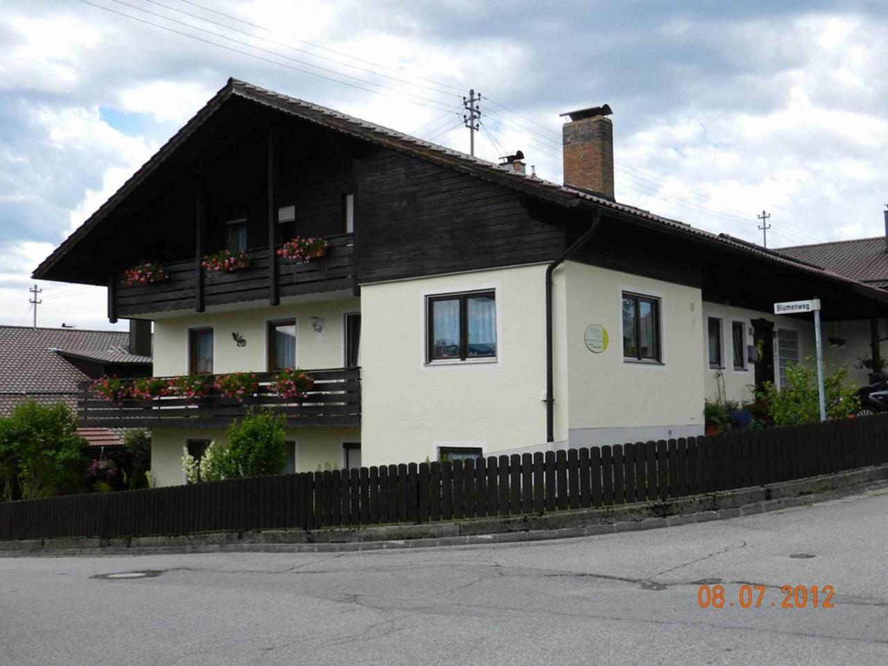 Gaestehaus Schmalzreich Lam Buitenkant foto